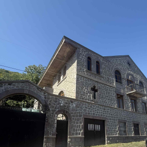 2-senyakanoc-bnakaran-vacharq-Yerevan-Arabkir